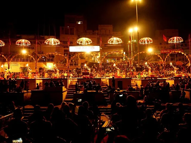 Crowds gathered for the evening Ganga Aarti ceremony along the riverbank.